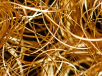 golden-metallic-angel-hair-curly-gold-lametta-ang-2022-12-02-18-04-50-utc (1)